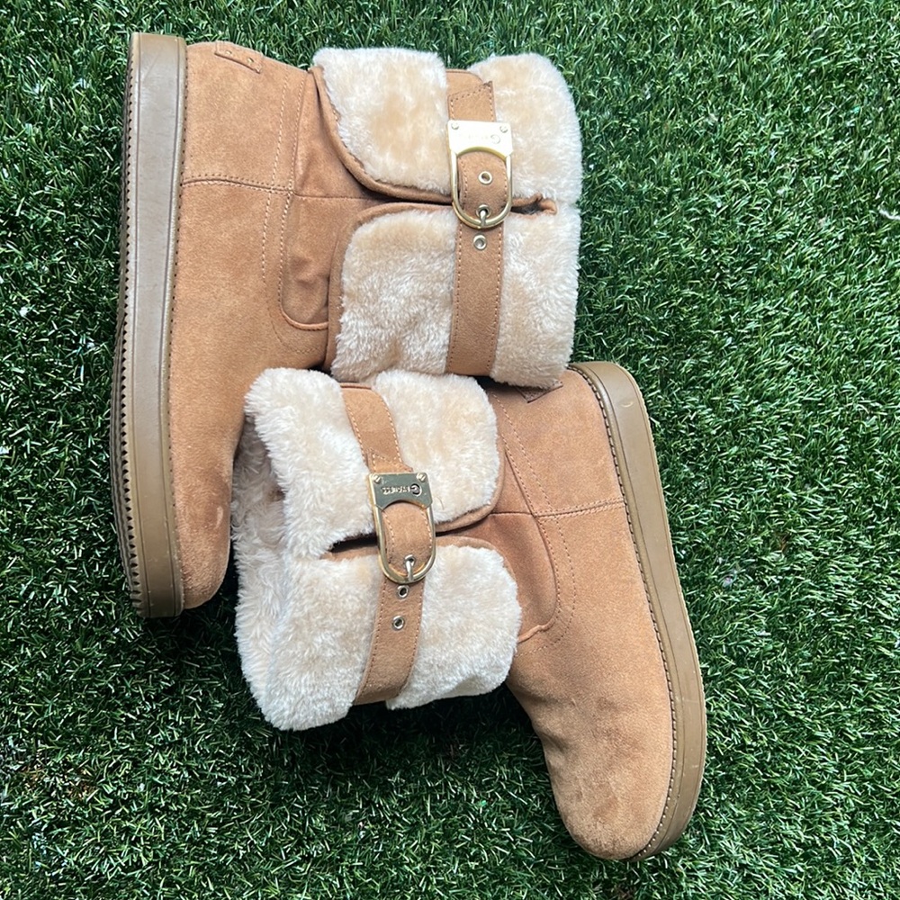 Woman Ugg boots 8M (fits for 7.5)used - Picture 7 of 9